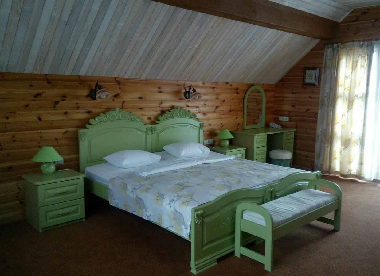 Chervona Kalina Otel Kiev Dış mekan fotoğraf