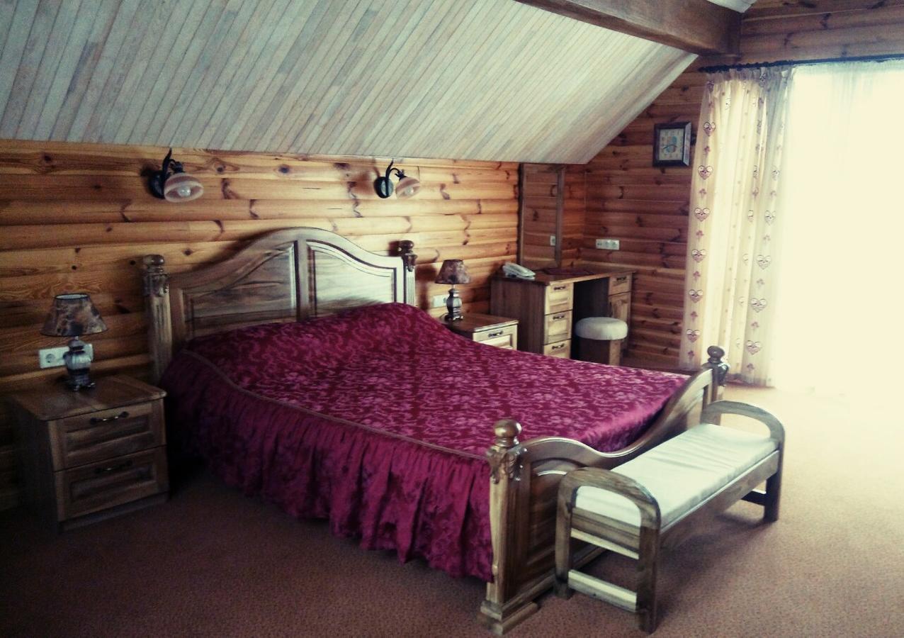 Chervona Kalina Otel Kiev Dış mekan fotoğraf
