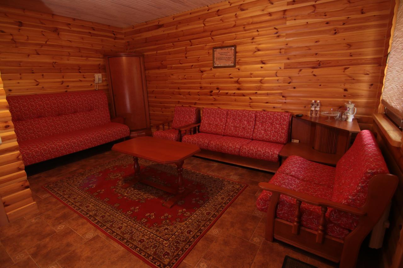 Chervona Kalina Otel Kiev Dış mekan fotoğraf